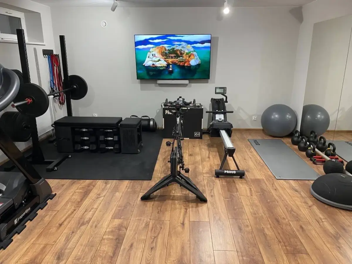 Siłownia w piwnicy: Kompletny przewodnik po adaptacji i sprzęcie