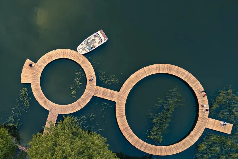 Jezioro Słupeckie: atrakcje, historia i ekologiczne wyzwania