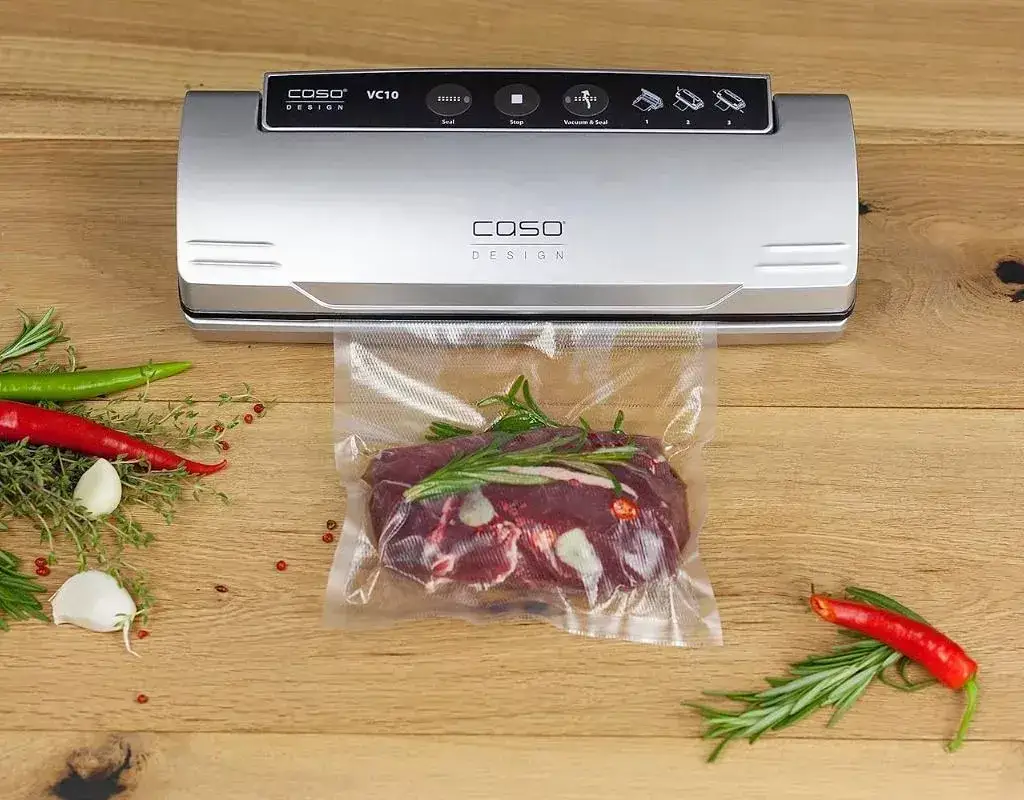 Pakowanie próżniowe zup: Jak zachować smak i świeżość na lata?