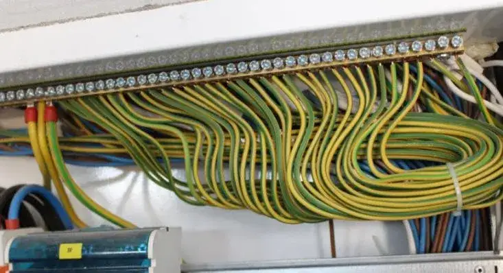 Jaki przewód do uziemienia wybrać, aby uniknąć niebezpieczeństw?