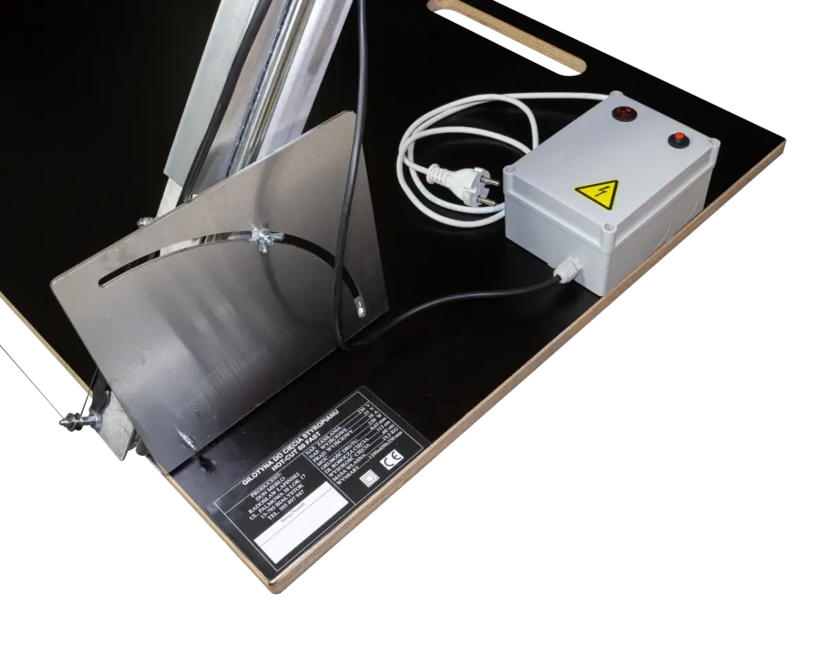 Jaki prostownik do cięcia styropianu, aby uniknąć zniszczeń materiału?