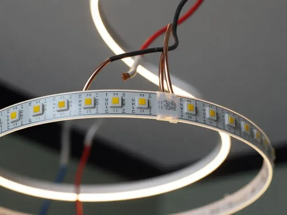 Jaki kabel do oświetlenia? Dobierz przekrój i typ dla bezpieczeństwa