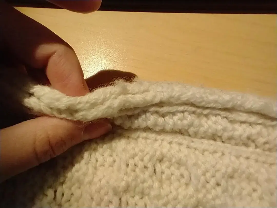 Jak zwęzić sweter z dzianiny i uniknąć zniszczenia materiału