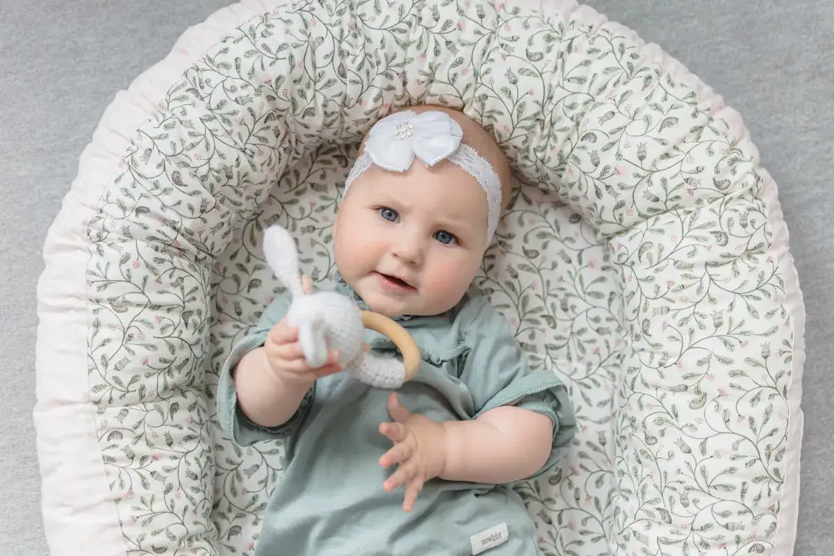 Jak uszyć otulacz dla noworodka? Bezpieczny i piękny DIY!