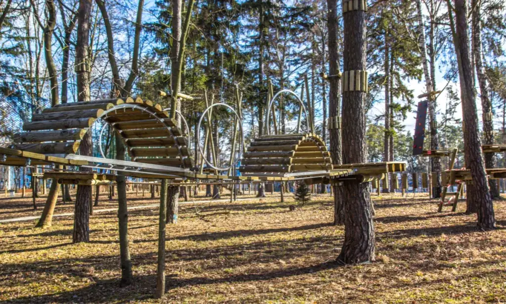 Busko-Zdrój: Atrakcje, które musisz odkryć! Przewodnik 2024