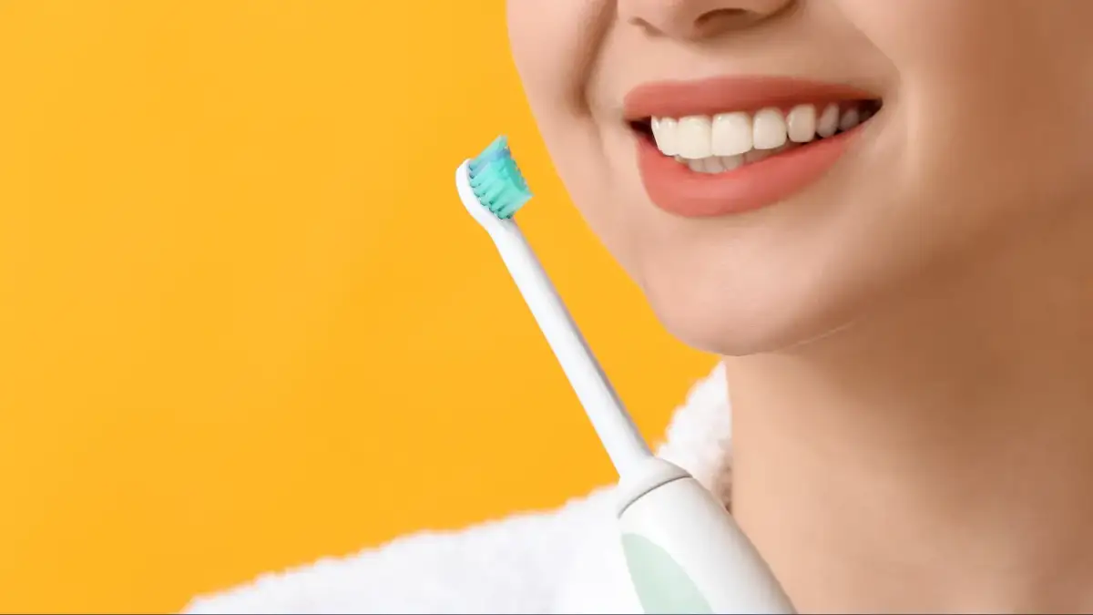 Szczoteczka soniczna: Myj zęby prawidłowo! Uniknij 7 błędów