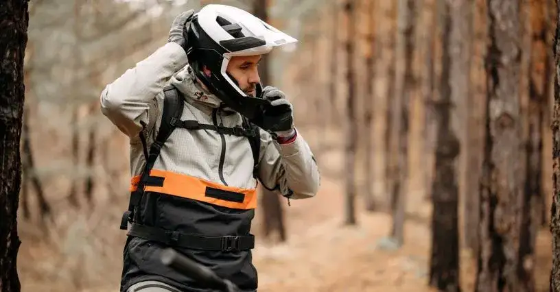 Najlepszy kask enduro MTB: jak wybrać idealny model dla siebie