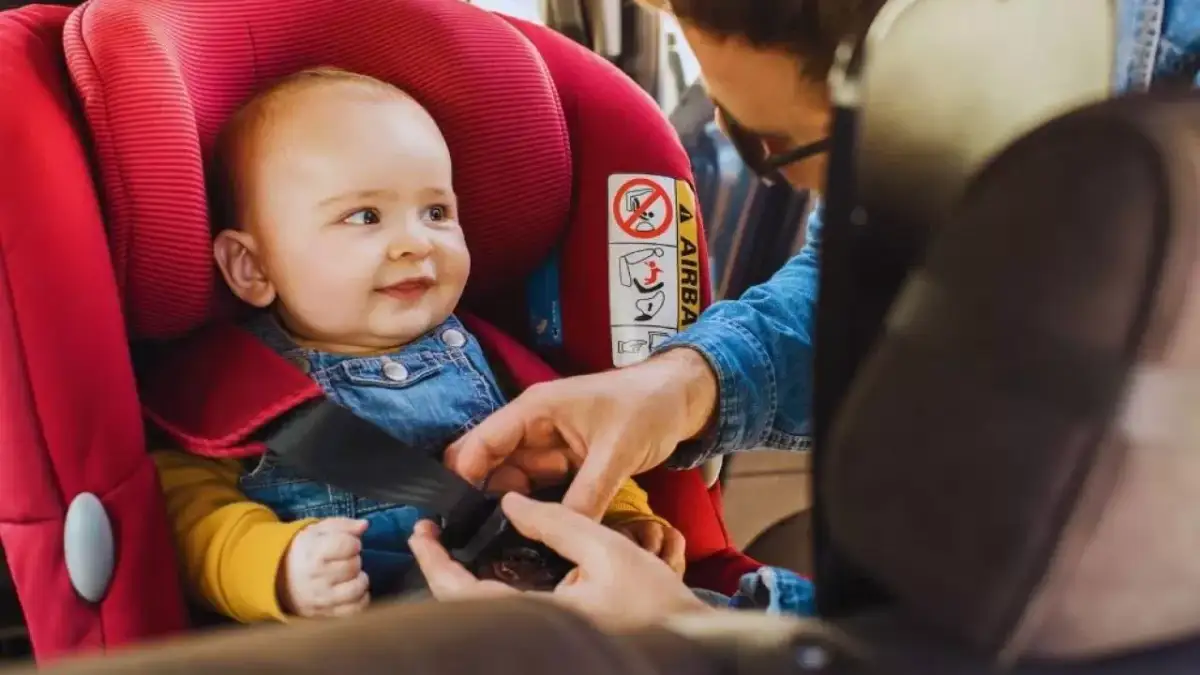 Do kiedy dziecko w foteliku? Poznaj przepisy i ważne wyjątki