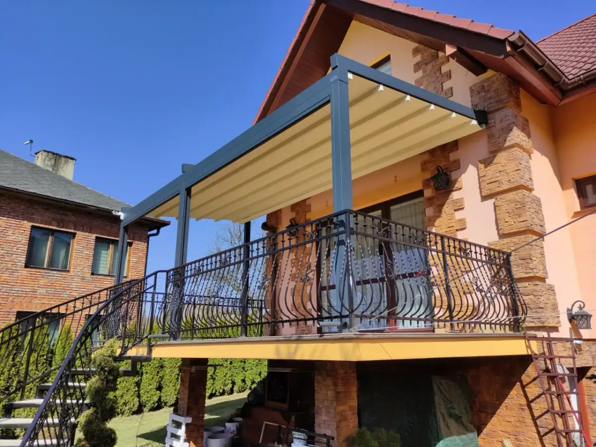 Jak zamontować pergolę na balkonie - uniknij najczęstszych błędów