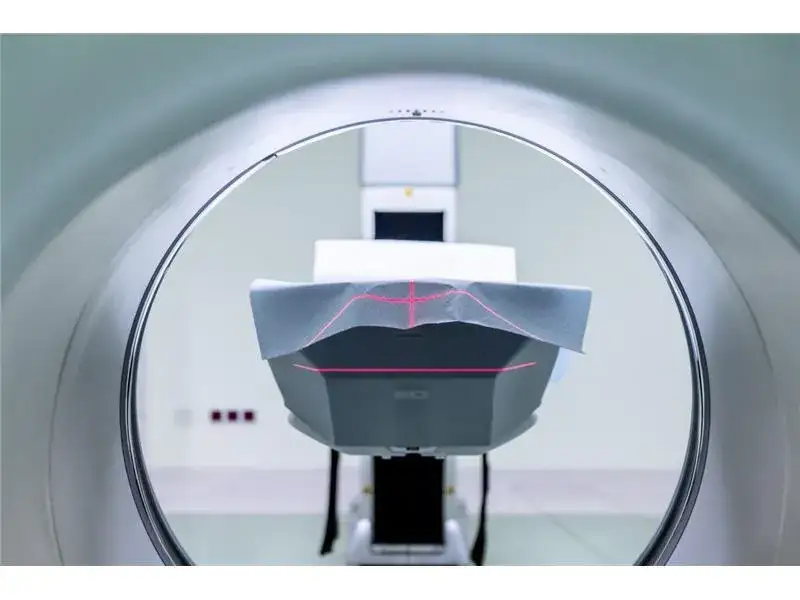 Czy lekarz rehabilitacji może wystawić skierowanie na rezonans? Sprawdź!