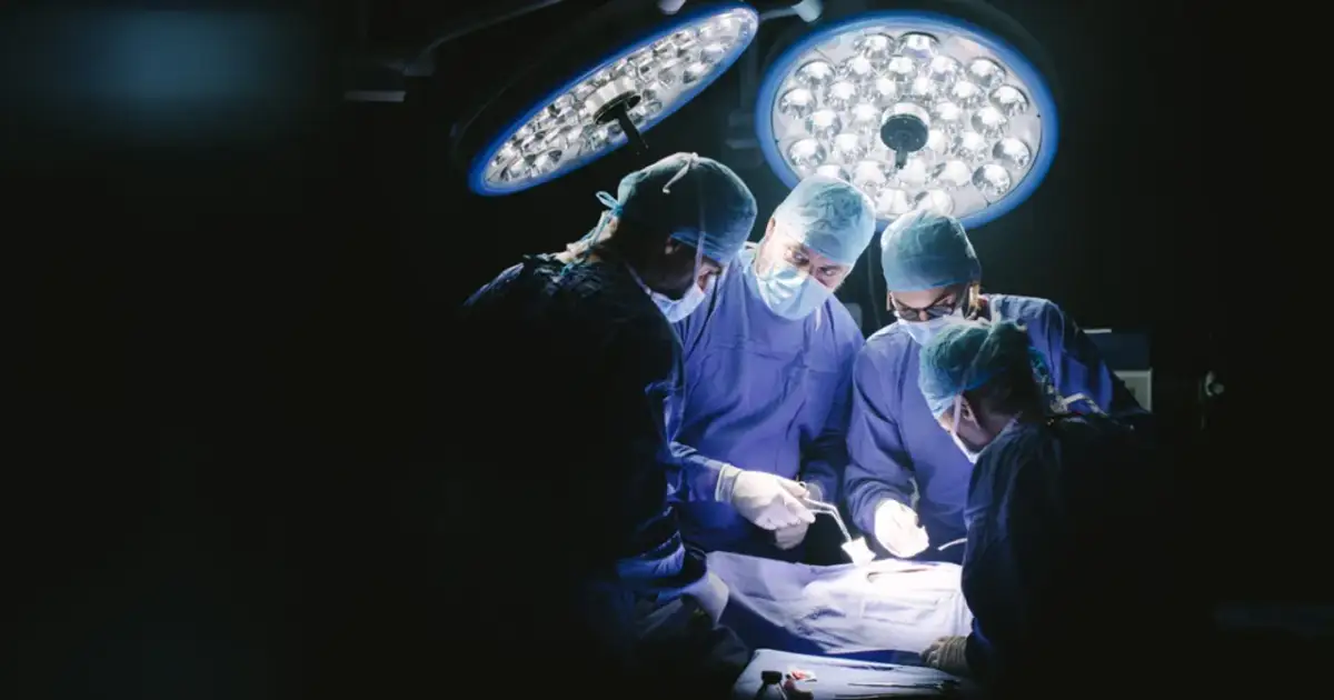 Chirurg prywatnie: 20 000 - 80 000 zł? Poznaj realne zarobki!