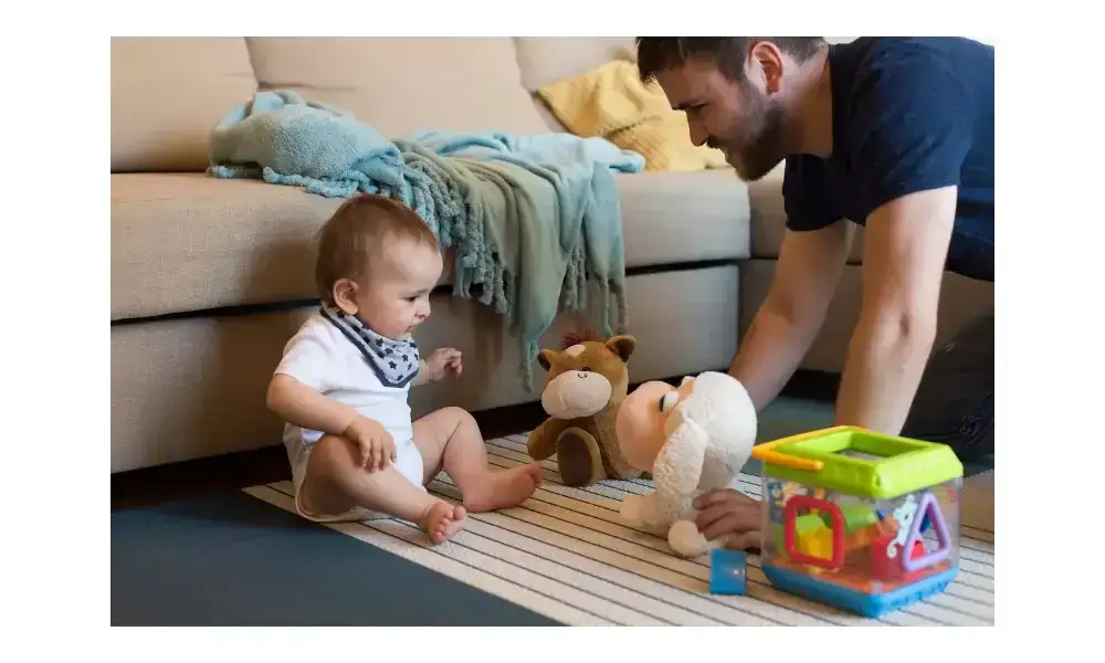 Jaki prezent na roczek dla chłopca? Poznaj sprawdzone propozycje rodziców