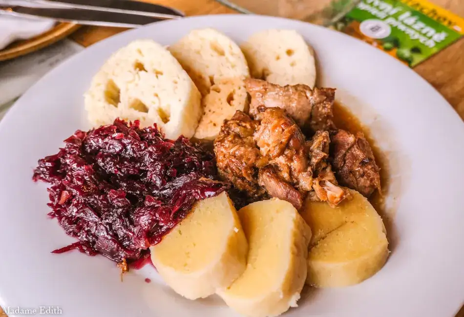 Gdzie zjeść w Harrachovie? Odkryj najlepsze smaki Karkonoszy