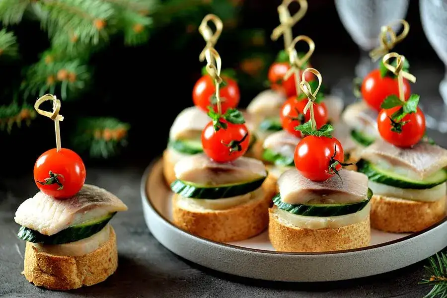Szybkie i łatwe przepisy na przystawki dla gości, które zachwycą