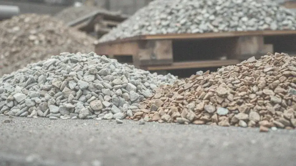 Tona kruszywa ile to m3? Przelicznik i sekrety eksperta!