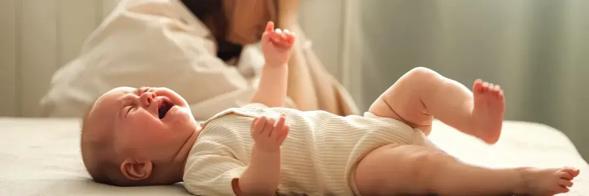 Niedotlenienie u niemowlaka objawy – jak je rozpoznać i reagować