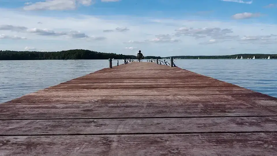 Jezioro Charzykowskie: Atrakcje, sporty wodne i Bory Tucholskie