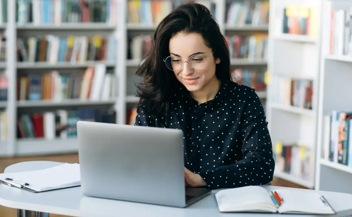 Platforma do zdalnego nauczania: wybierz idealną z porad eksperta