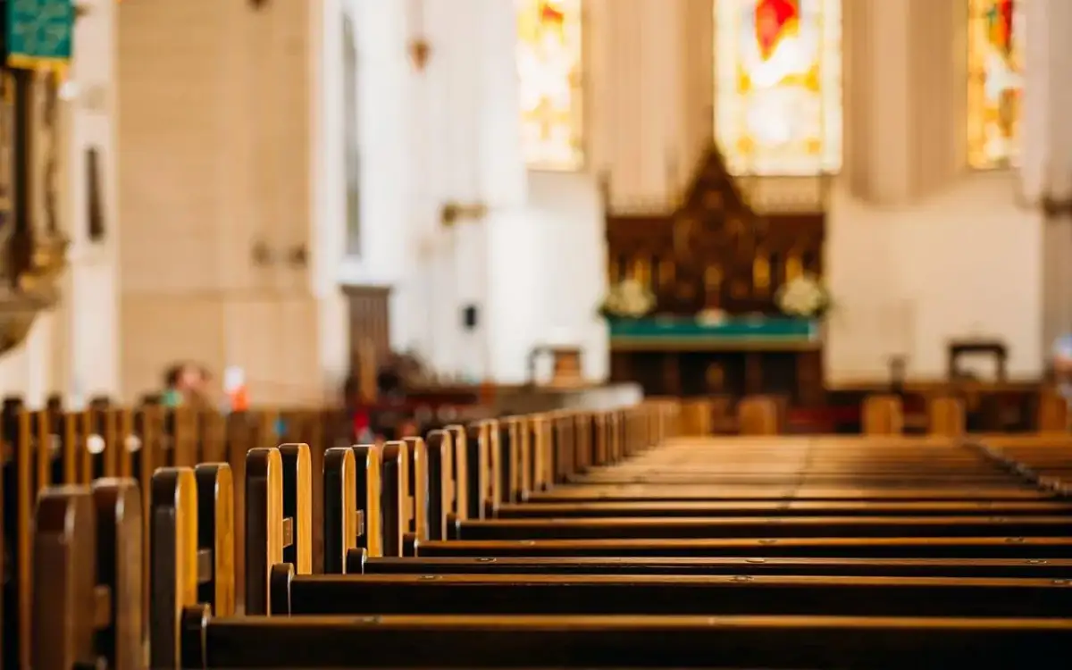 Czy na bierzmowanie składa się życzenia? Tradycje i przykłady życzeń