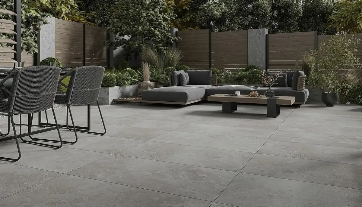 Jaki gres na balkon? Odkryj mrozoodporne płytki idealne na taras