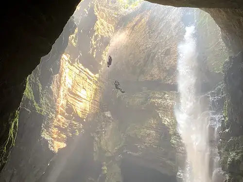 Sótano de Popoca: Tu guía para la cascada subterránea en Veracruz