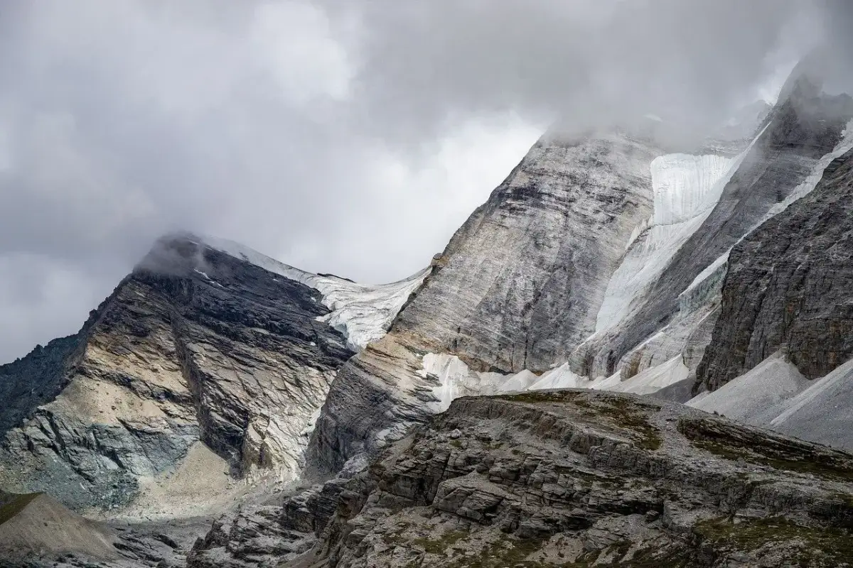 Pireneje - fascynujące góry pełne tajemnic i niezwykłych szczytów