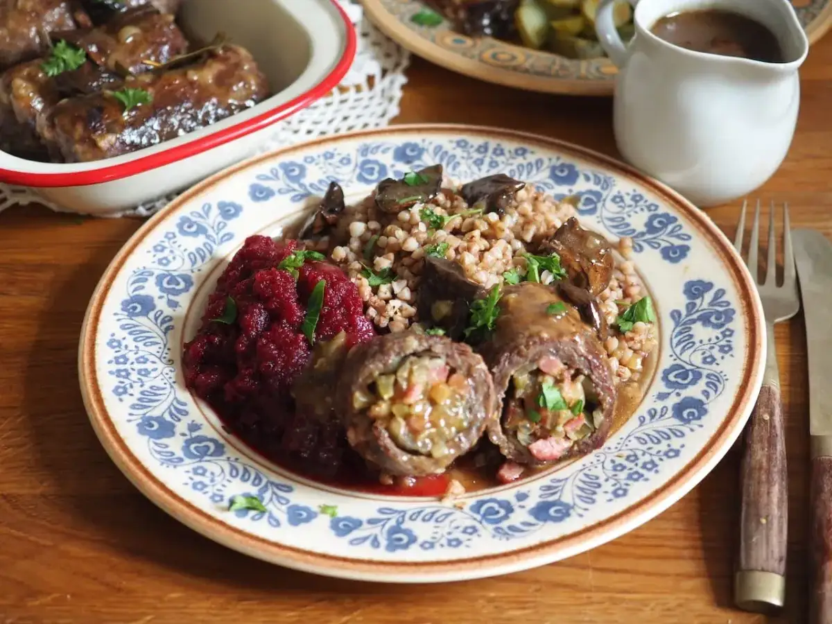 Jaka wołowina na zrazy zawijane? Odkryj najlepsze kawałki mięsa