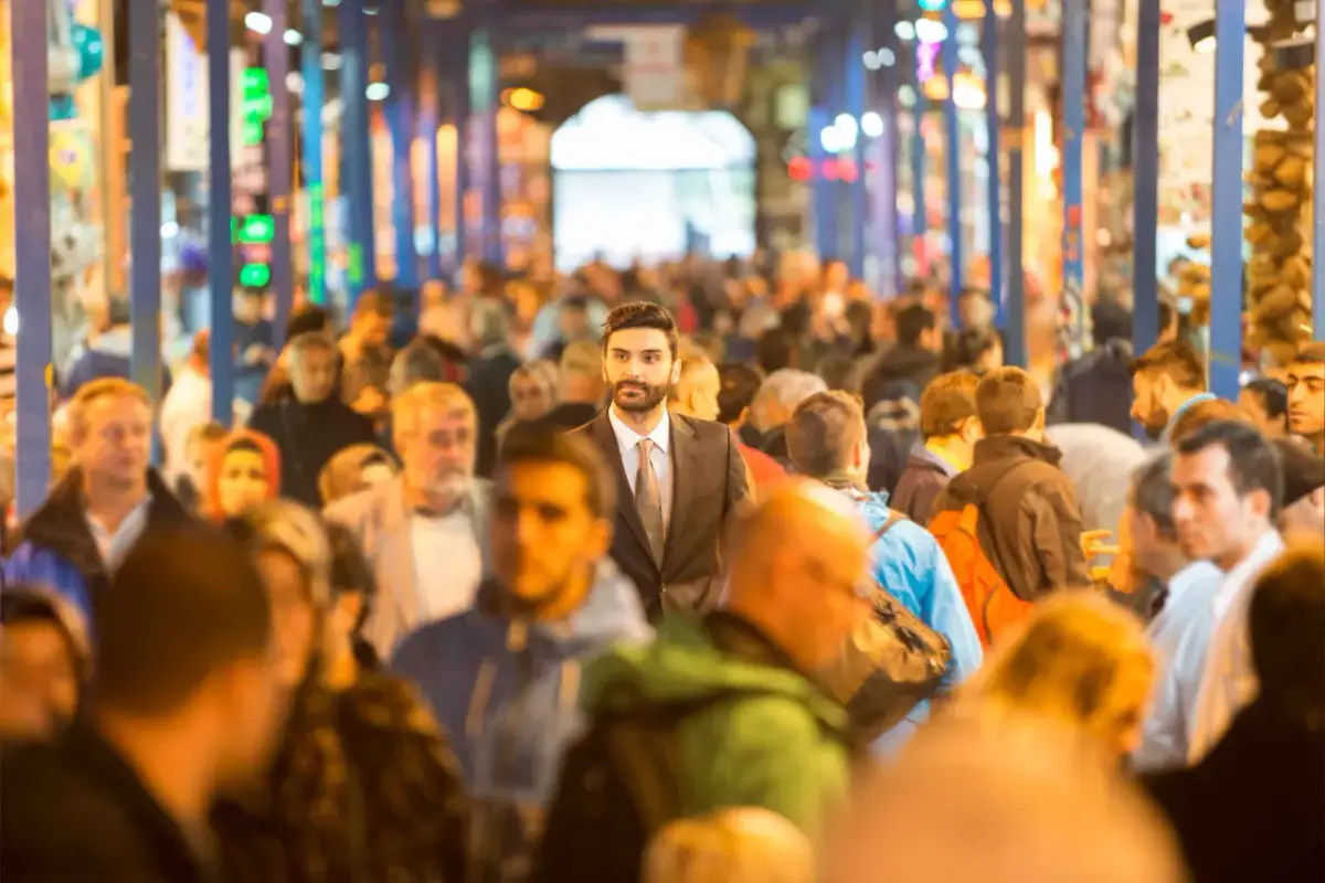 Pułapki biur nieruchomości: Jak uniknąć oszustw i chronić swoje pieniądze?