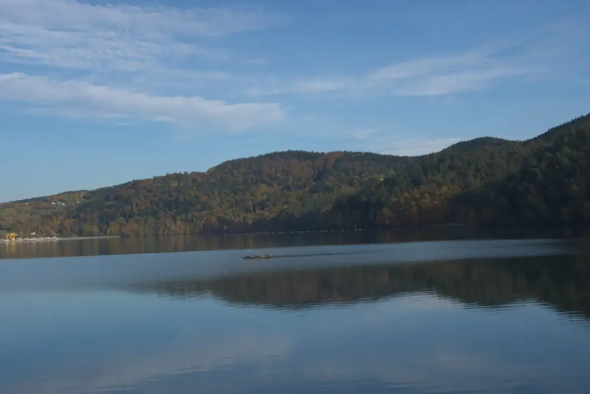 Jezioro Czchowskie: Odkryj jego sekrety i atrakcje turystyczne