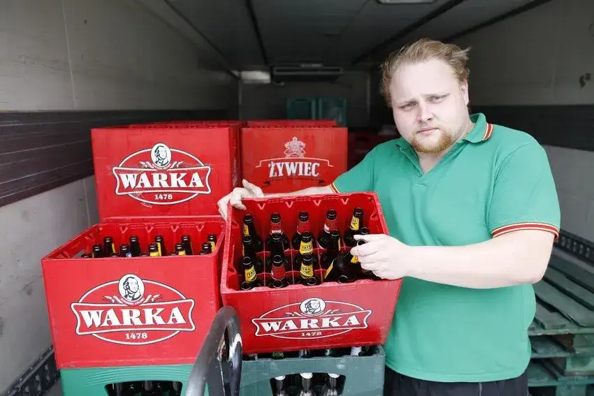 Ile kosztuje kaucja za butelkę po piwie? Sprawdź, co stracisz!