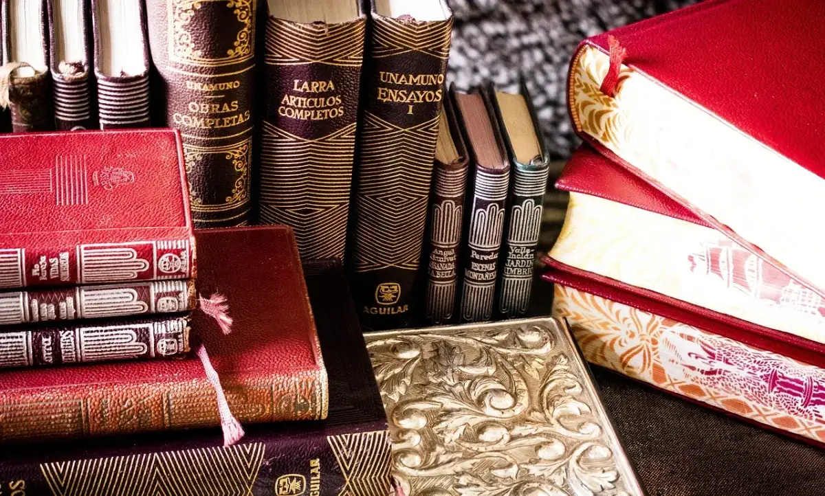 Nocleg w Paryżu: Jak znaleźć idealne miejsce i nie przepłacić?