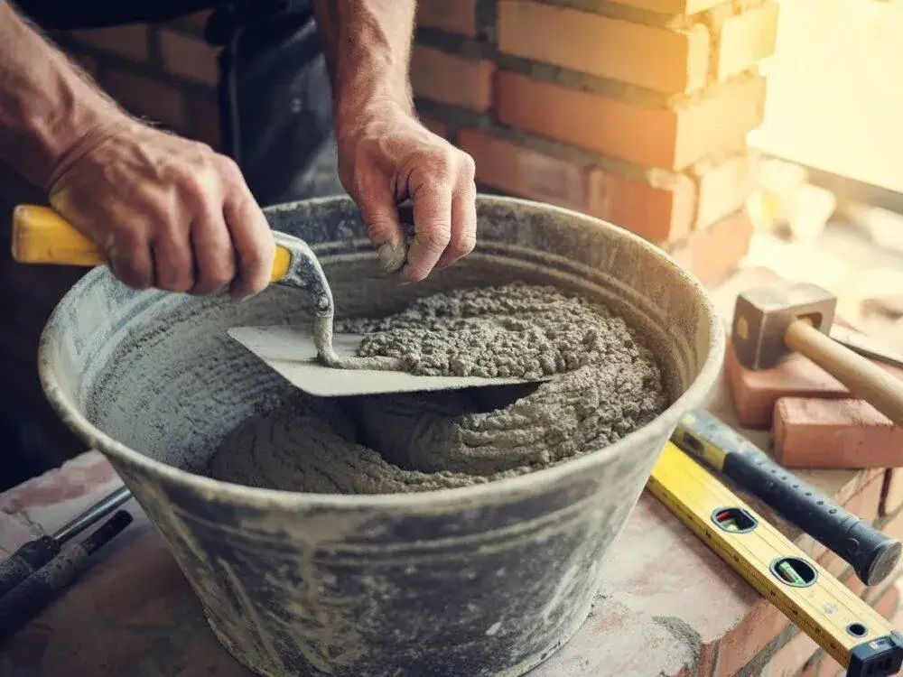 Jaką zaprawę wybrać do murowania bloczków betonowych - poradnik