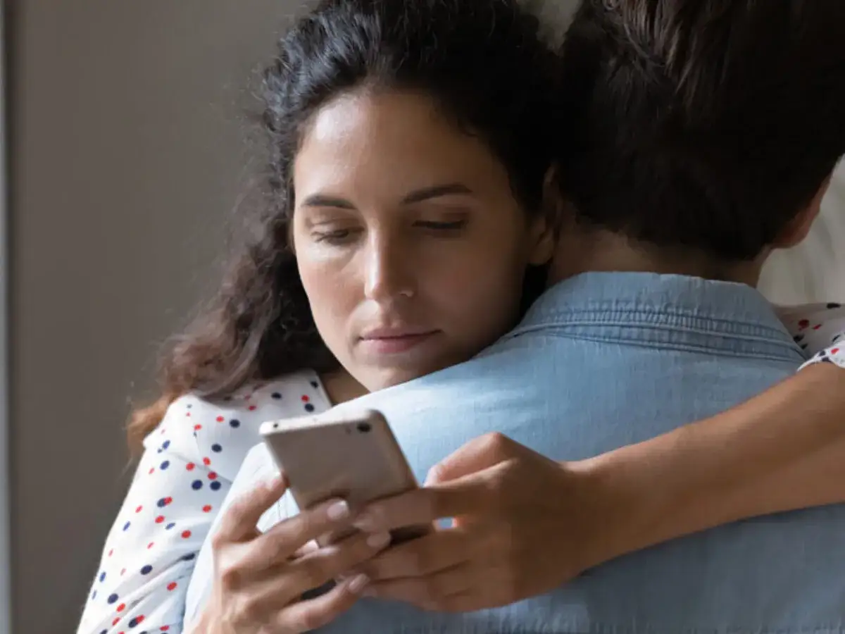 Czy zdrada emocjonalna to grzech? Poznaj duchowe konsekwencje