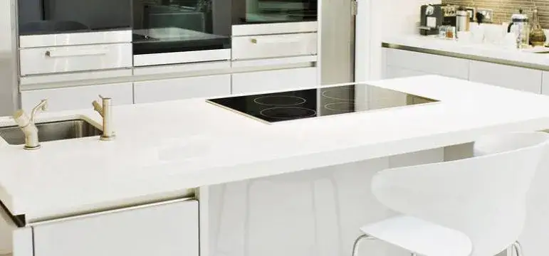 Jaki blat do kuchni? Opinie z forum i praktyczne porady