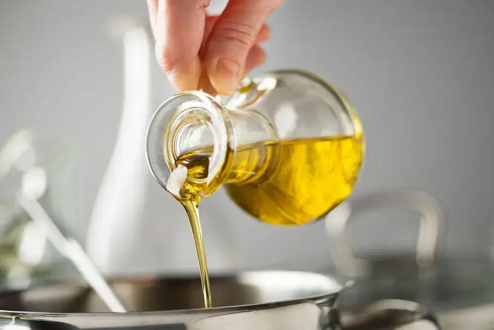 Jaki olej roślinny jest najzdrowszy? Odkryj najlepsze wybory dla zdrowia