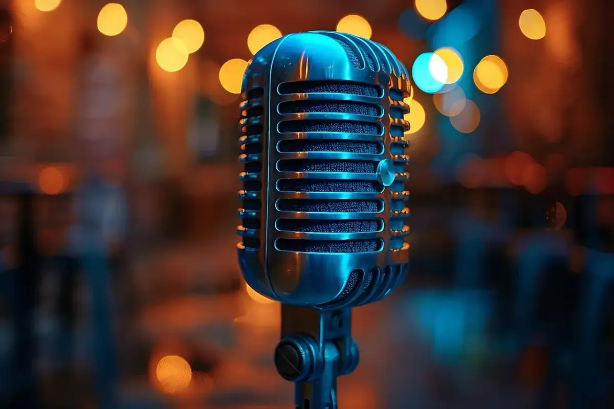 Muzyka z filmów: Gdzie słuchać, co wybrać i jak przeżyć na żywo?