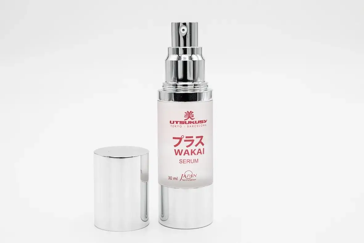 Cera tłusta? Skuteczna pielęgnacja: Pożegnaj błyszczenie i wypryski