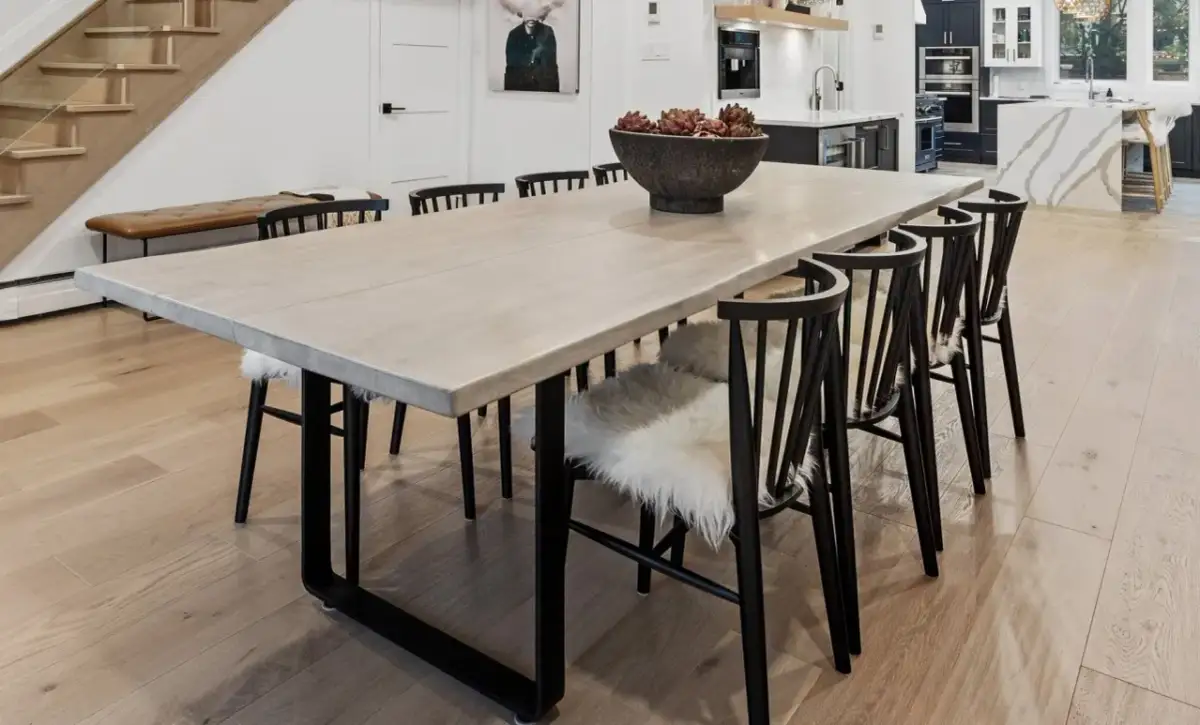 Jak zrobić stół z blatu kuchennego - proste kroki i porady