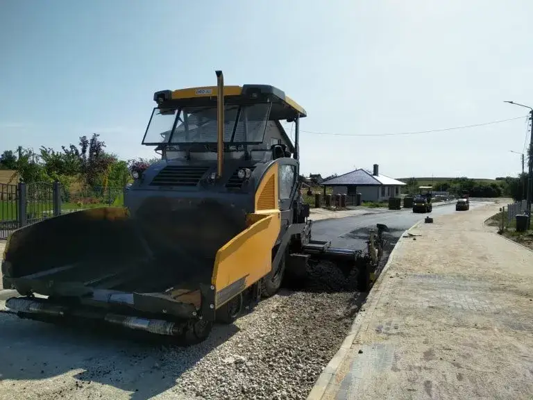 Z czego składa się asfalt? Kluczowe składniki i ich znaczenie