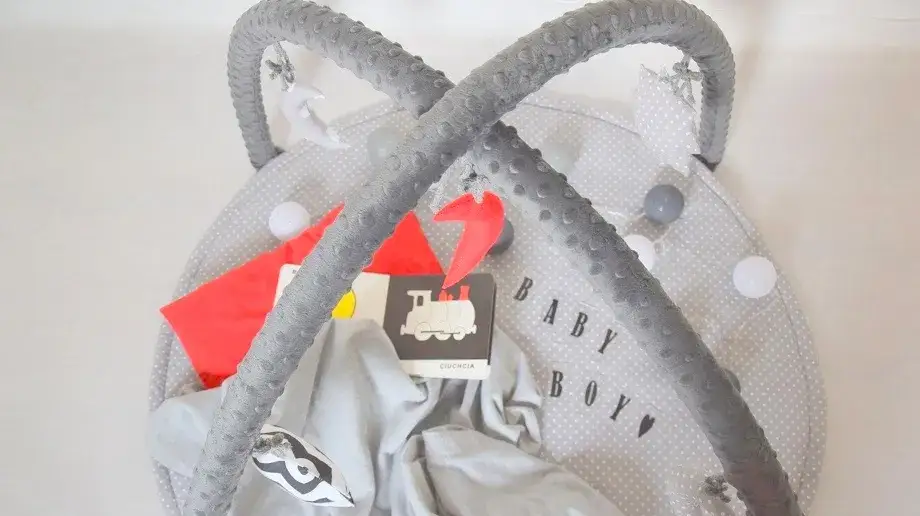 Jak zrobić matę edukacyjną, która rozweseli każde dziecko i uczy przez zabawę