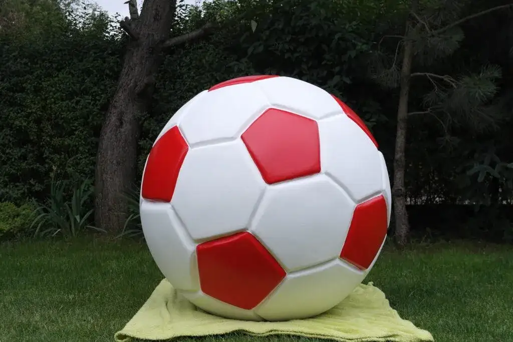 Jak wyciąć kulę ze styropianu - proste techniki i narzędzia do cięcia