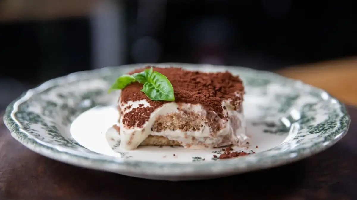Tiramisu lekkie jak chmurka – idealny przepis na puszysty deser