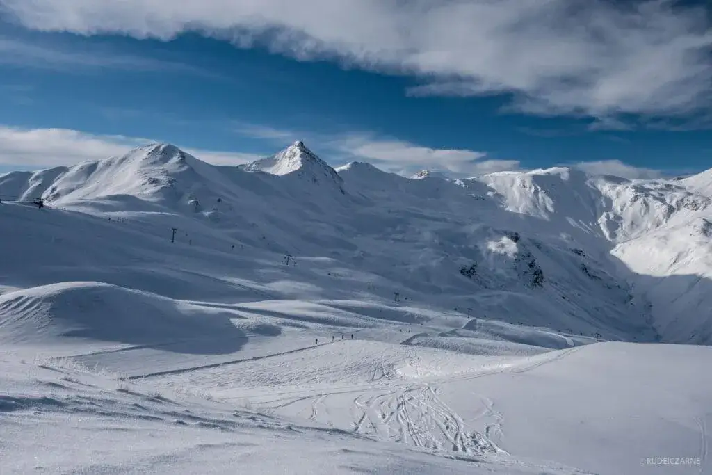 Livigno samochodem: Najlepsza trasa, koszty i wskazówki zimą