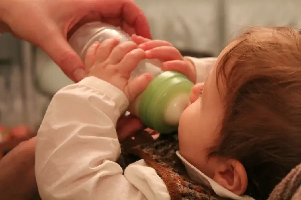 Karmienie piersią i stres: Jak znaleźć spokój bez szkody dla dziecka?