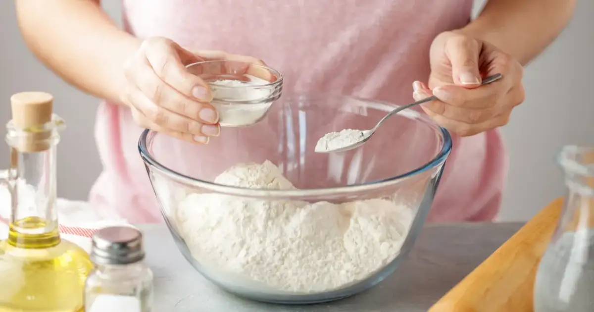 Proszek do pieczenia: Z czego jest i jak działa? Odkryj sekrety!