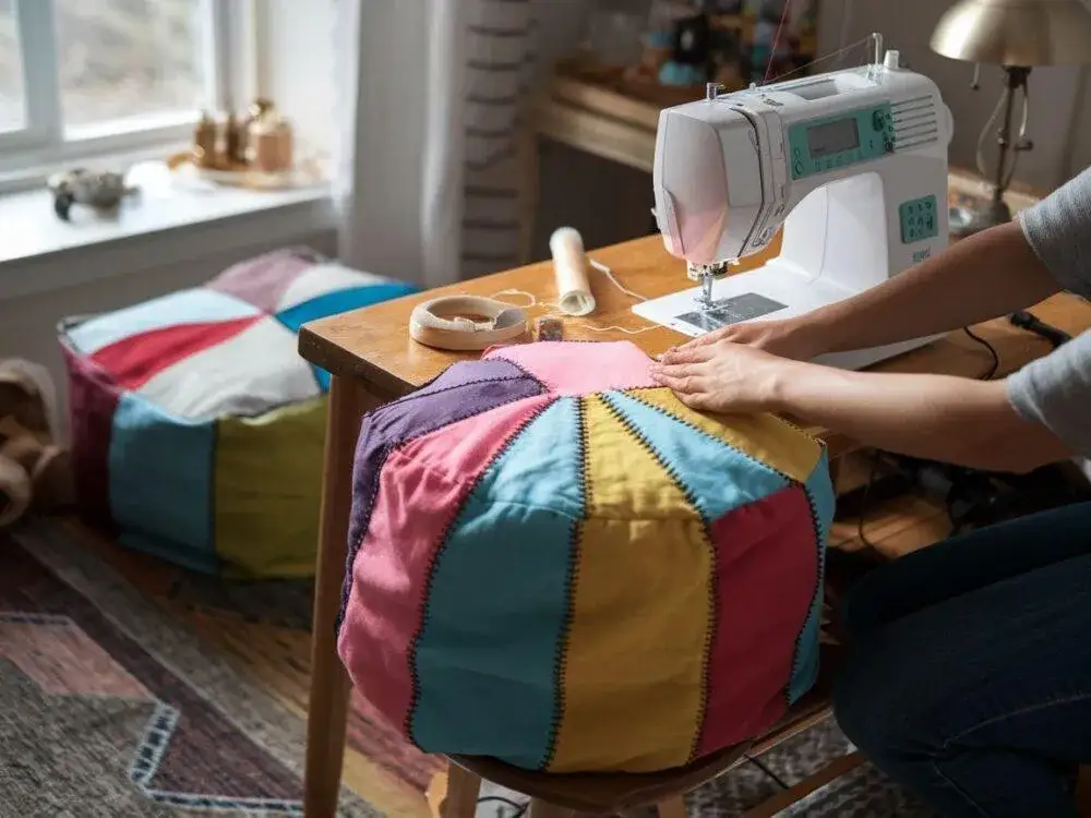 Uszyj pokrowiec na siedzisko krzesła krok po kroku - łatwy poradnik DIY