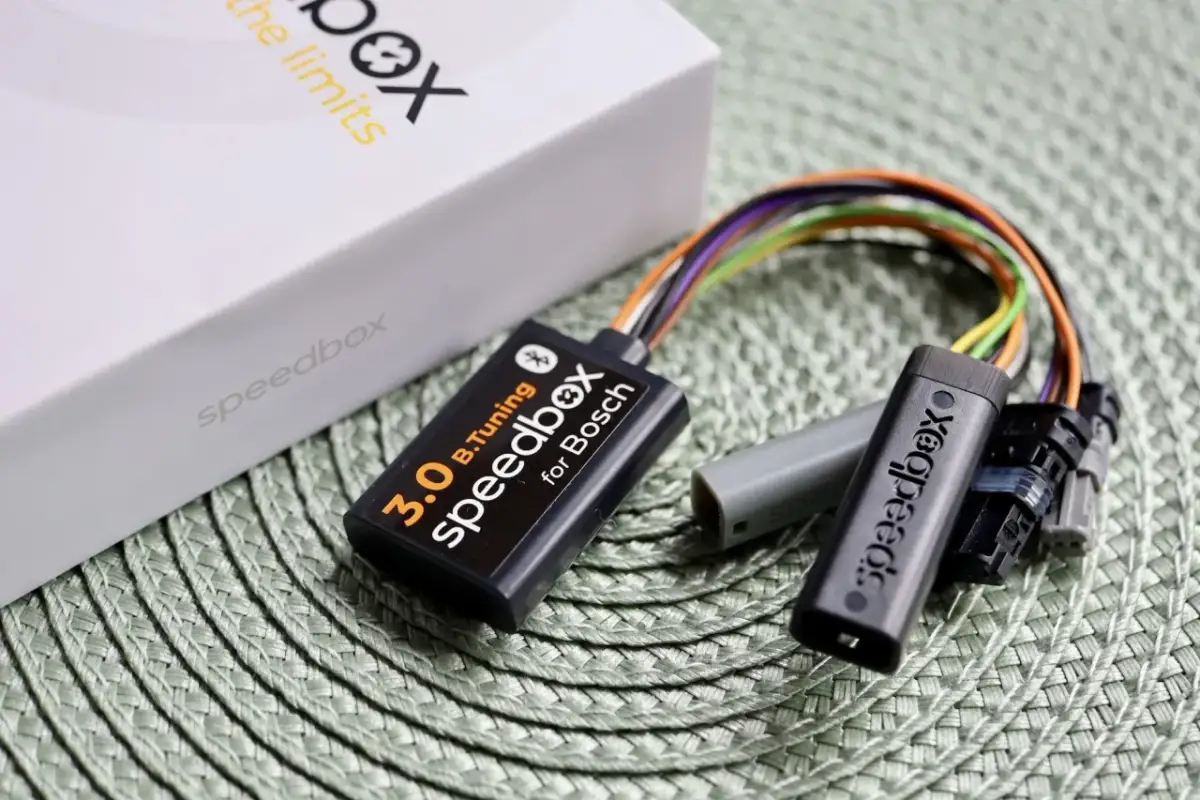 Moduł Speedbox 3.0 B.Tuning do Bosch – jak odblokować rower elektryczny. Zestaw do tuningu e-bike.