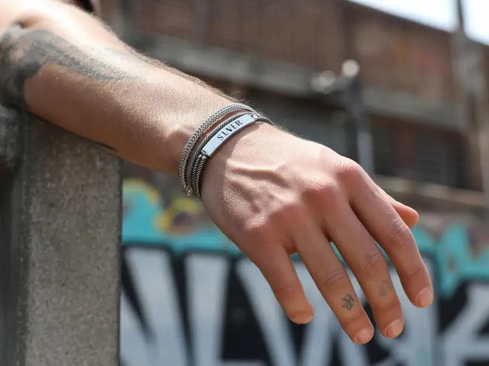 Stylowe bransoletki na co dzień – wybierz komfort i elegancję