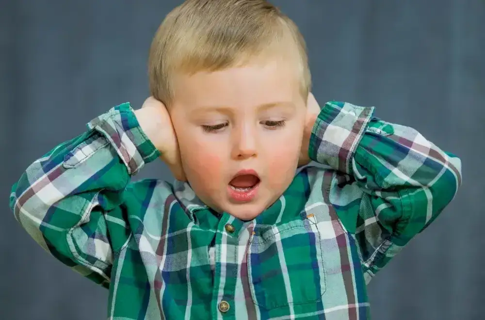 Czy Twoje dziecko ma przeciążenie sensoryczne? Rozpoznaj objawy i pomóż!