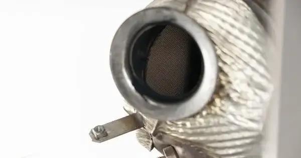 Czym grozi zatkany DPF? Poważne awarie i wysokie kary!